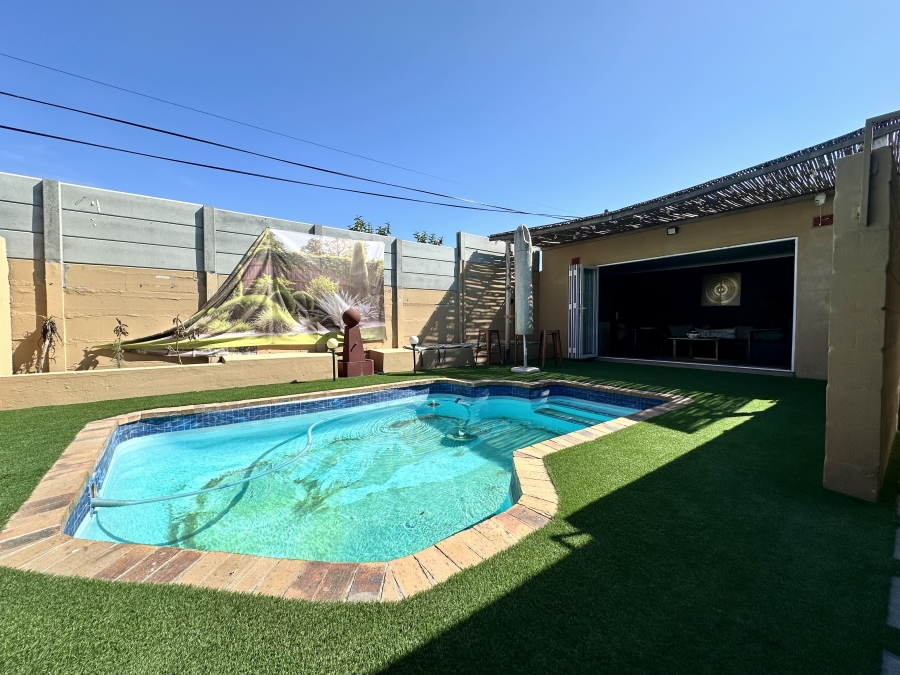 3 Bedroom Property for Sale in Klipkop Western Cape